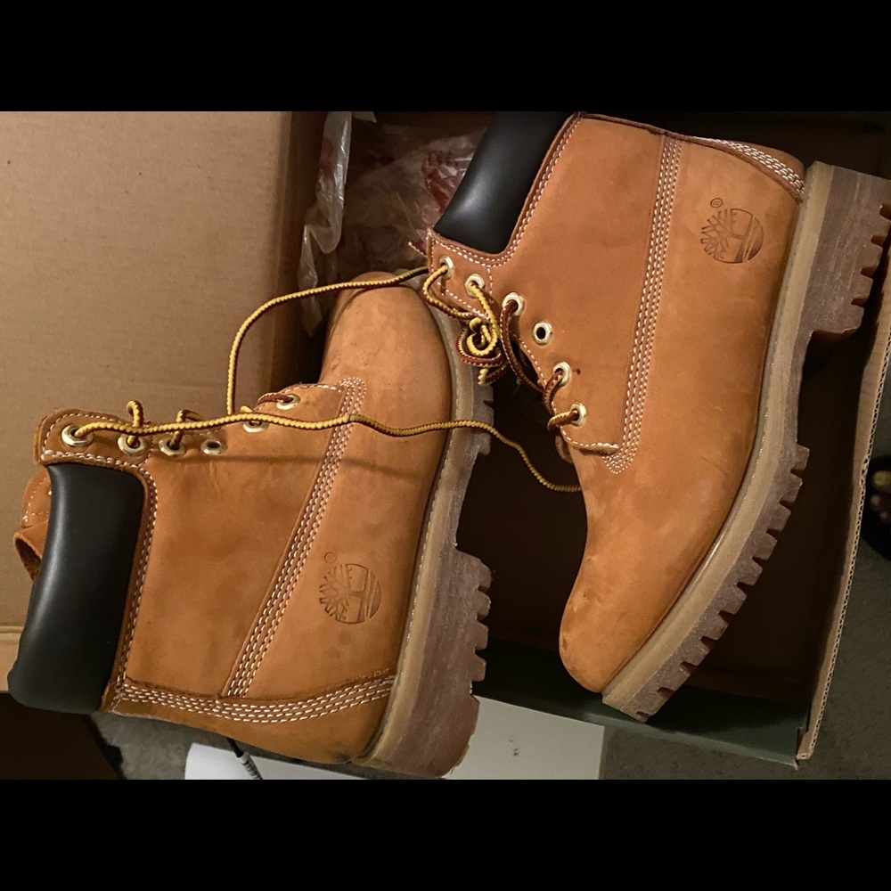 NIB TIMBERLAND BOOTS